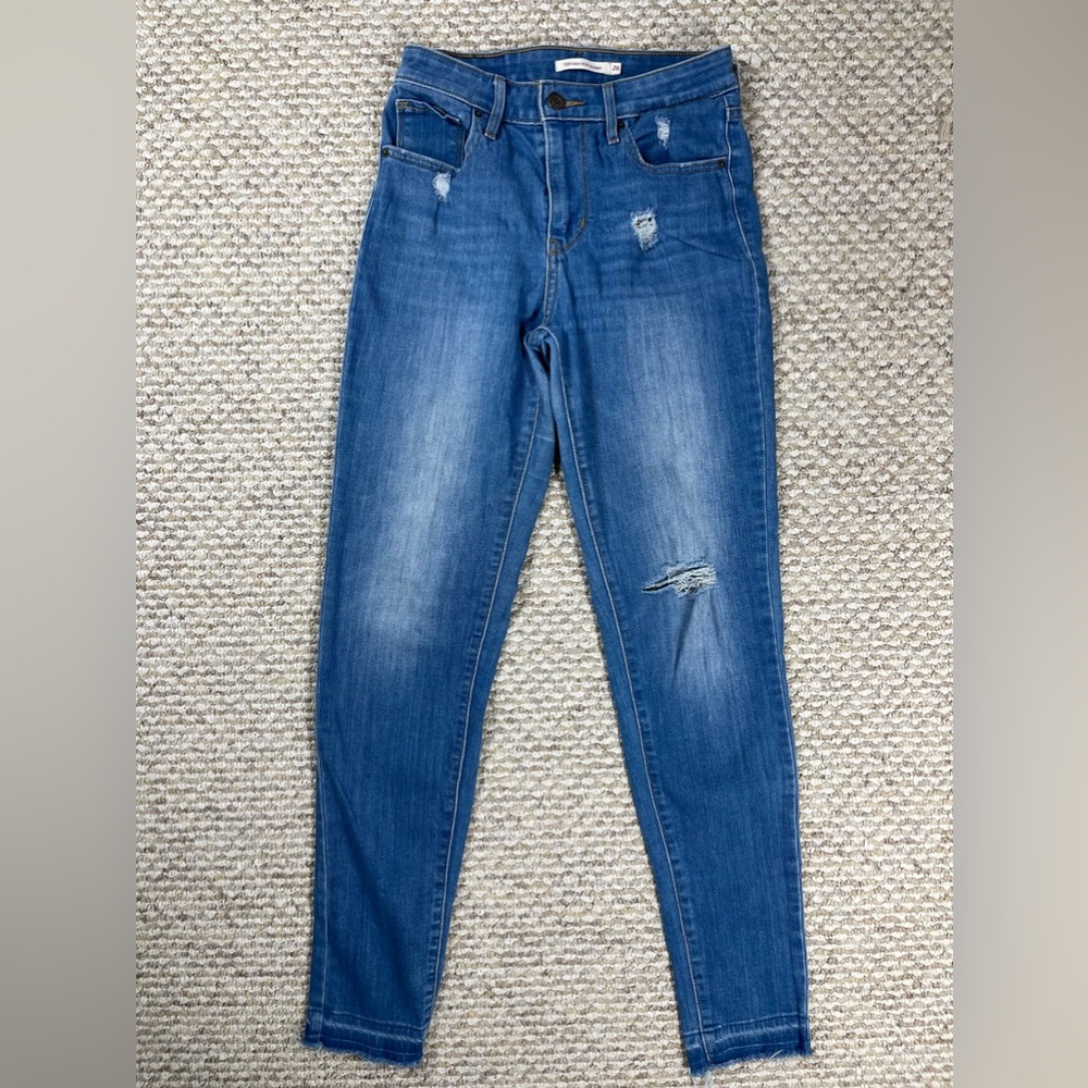 Levi’s High-Rise Distressed Skinny Jeans